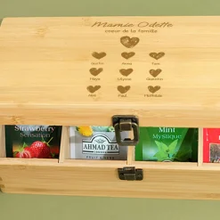 Boîte à thé gravée - Mamie et ses petits coeurs