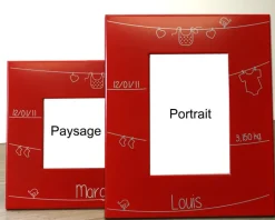 Cadre métal rouge gravé Naissance