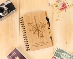 Cahier personnalisé en bois - Voyage