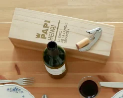 Caisse à vin personnalisée prénom et message - Couronne