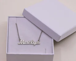 Collier Prénom - Plaqué or 18 carats, Argent ou Argent rosé