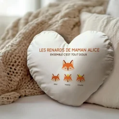 Coussin personnalisé coeur - Maman Renard et sa meute