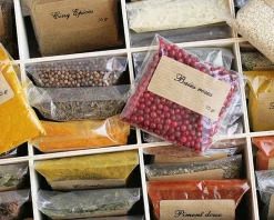 Grand coffret d'épices gravé « L'amour de cuisiner » - 36 épices du monde