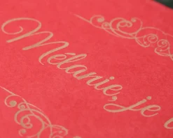 Grande rose en or dans son écrin personnalisable - Message
