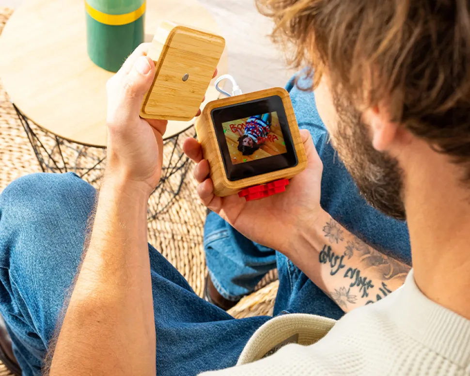 Lovebox - Boite à messages d'amour connectée et personnalisée