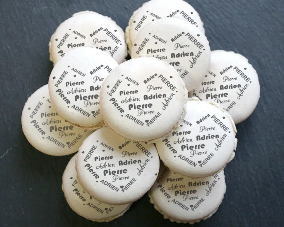 Macarons coeur prénoms Couple