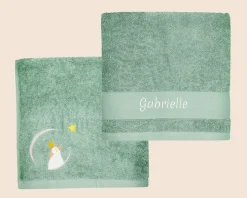 Serviette personnalisée brodée pour enfant - Pingouin Vert