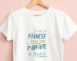T-Shirt femme personnalisé : Fiancée la plus...
